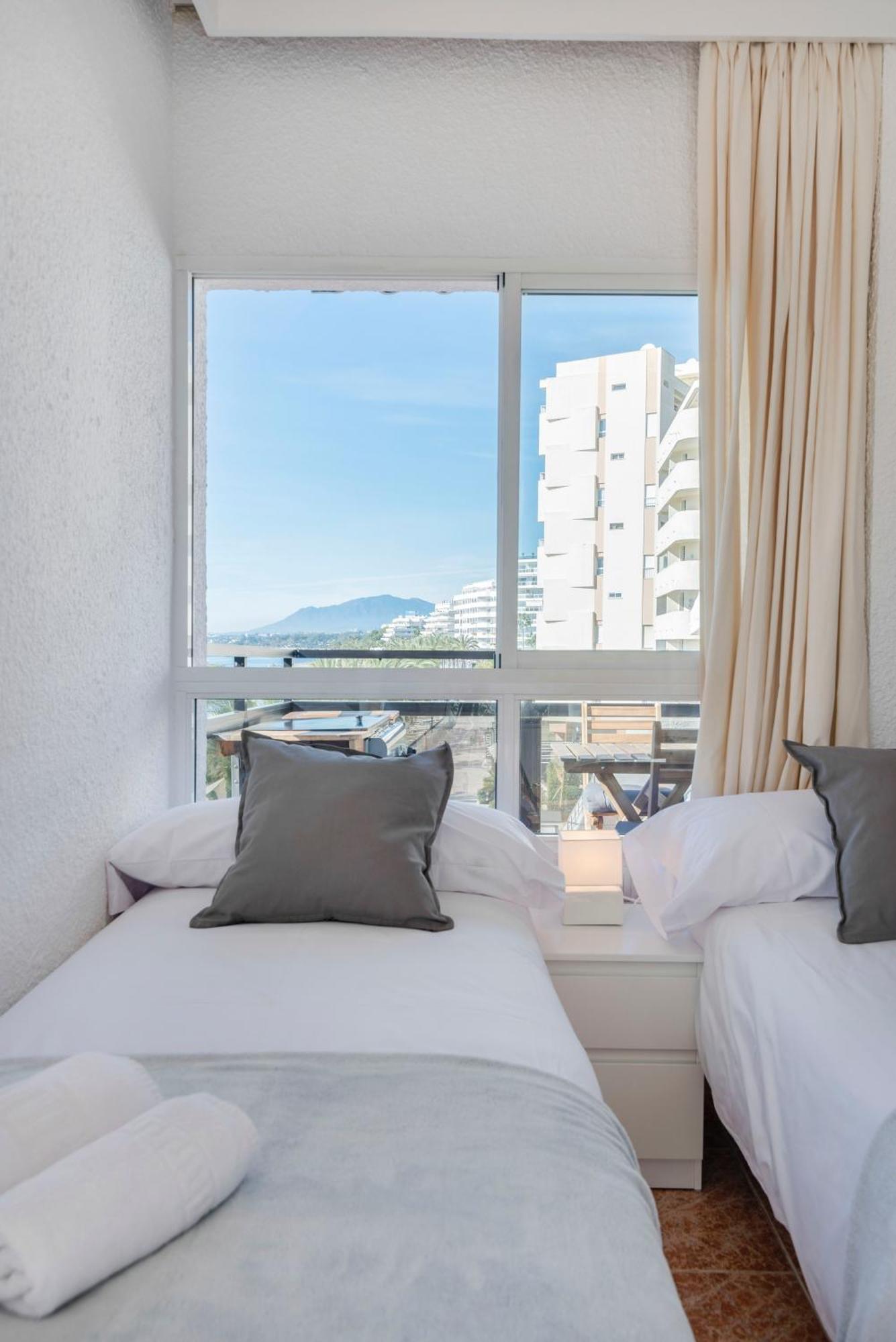 Skol Sea Views Apartments Marbella Habitación foto